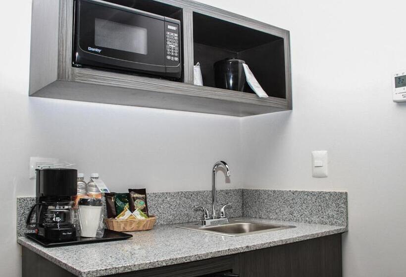 Люкс Кровать Кинг, Holiday Inn Express Hotel & Suites Hermosillo, An Ihg
