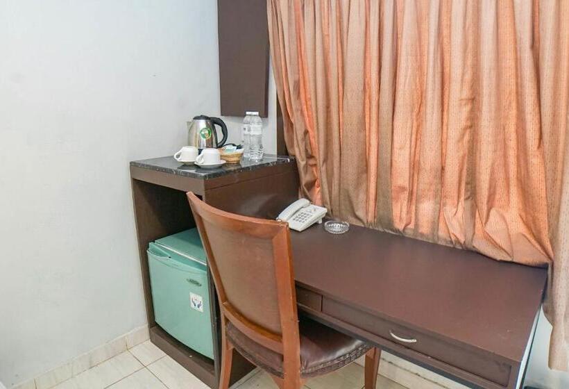 Quarto Deluxe, Kalisma By Alia