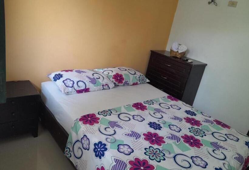 Quarto Estandar, Casa Flor De Liz
