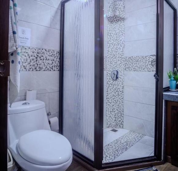 공동 객실, Argdivan Hostel