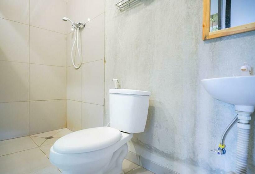 이코노미 룸, Urbanview Hotel Syariah De Umbrella Ciputat