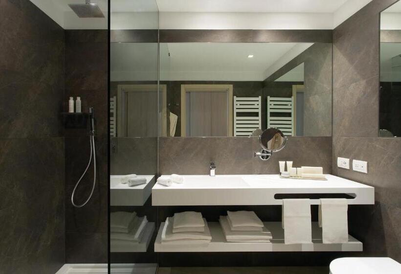 Трехместный Номер Superior Вид на Сад, Almar Jesolo Resort & Spa