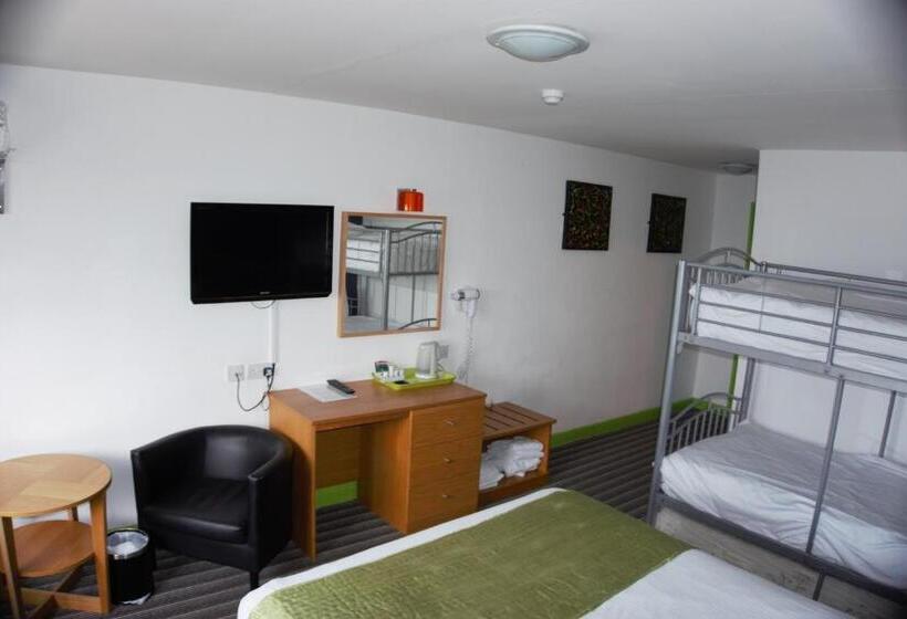 חדר משפחתי, Happy Guests Lodge