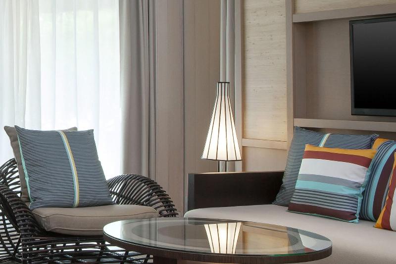 بنجلو قياسى مطلّ علي الحديقة, Sheraton New Caledonia Deva Spa & Golf Resort