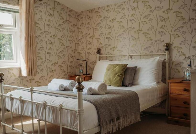 Номер Стандарт, Three Wells B&b