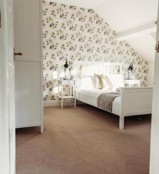 Люкс Премиум, Three Wells B&b