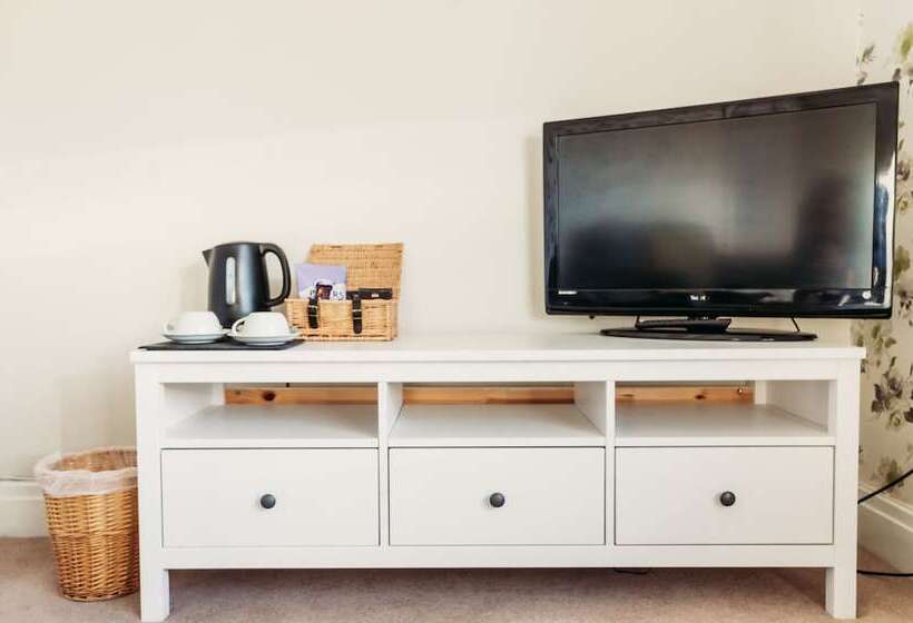 Люкс Премиум, Three Wells B&b