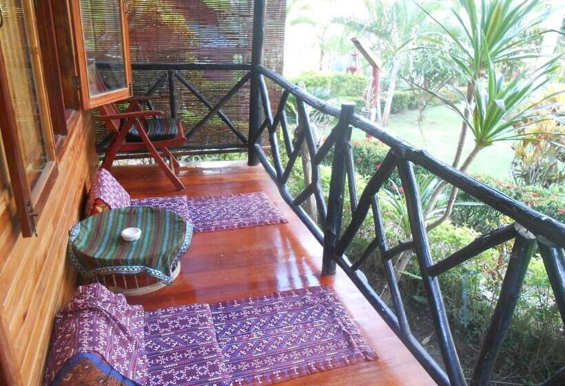 בונגלו סטנדרט עם נוף לגינה, Thongbay Guesthouse