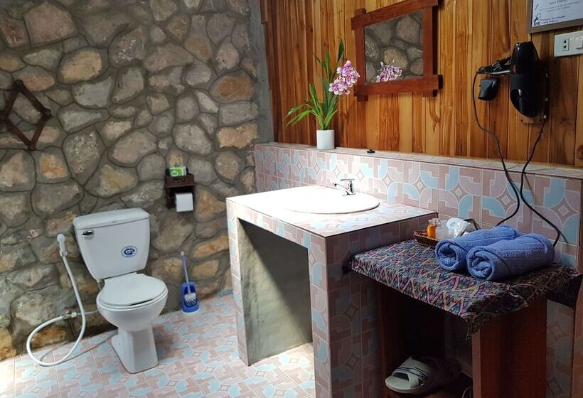 스탠다드 방갈로 정원 전망, Thongbay Guesthouse