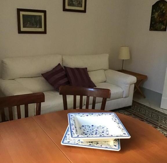 Апартаменты 1 Спальня Вид на Сад, Nel Giardino Di Ester B&b