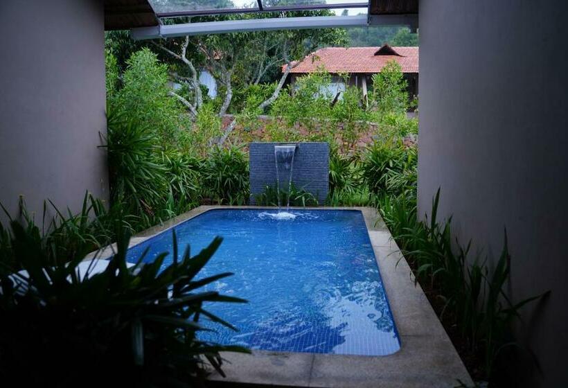 套房带泳池景, Ravishing Retreat Resort
