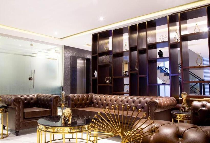 سوییت جونیور, The Orchard Hotel Lahore