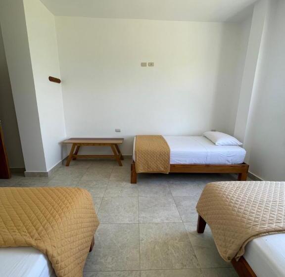 Семейный Номер, Samana Hostal, Puerto Engabao