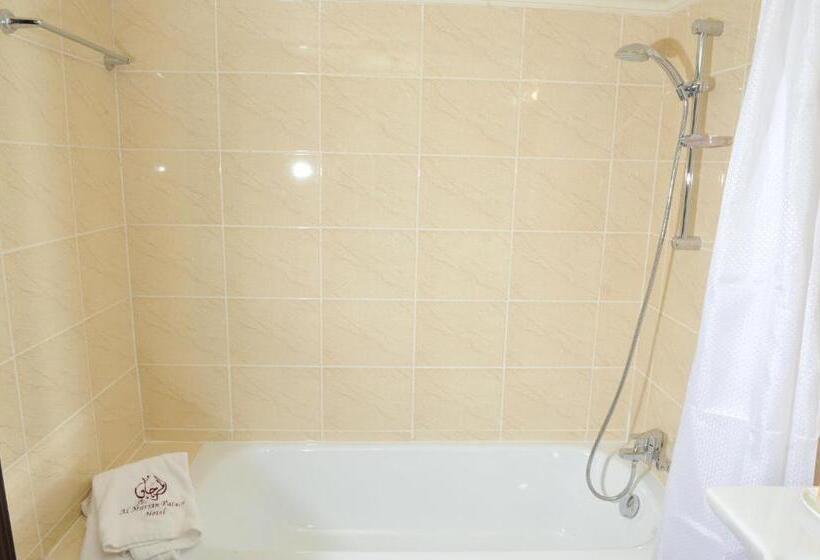 اتاق لوکس با چشم‌انداز دریا, Al Murjan Palace Hotel Jounieh
