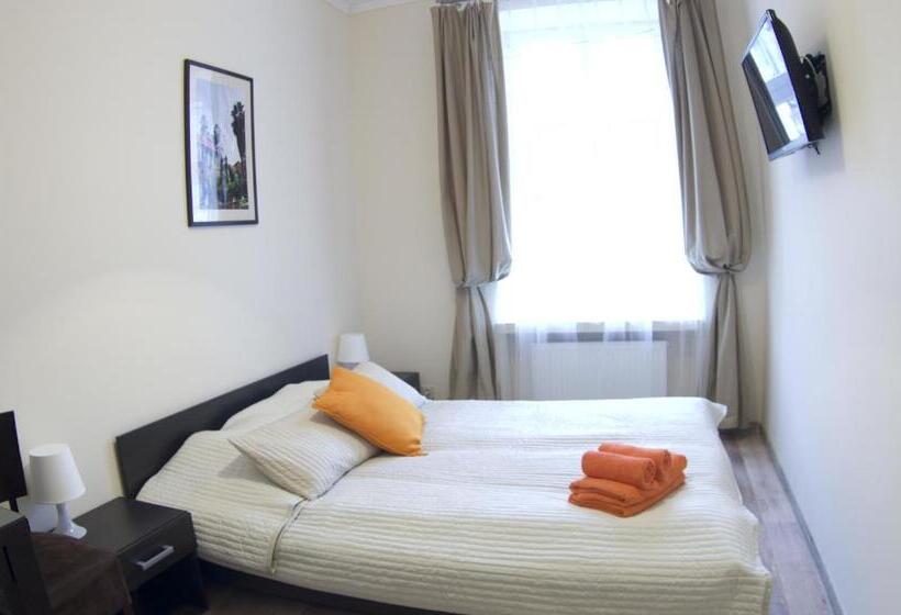 Номер Стандарт, Bedrooms Piotrkowska 64