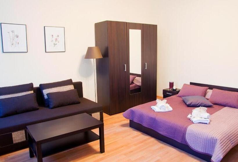 Семейный Номер Классика, Bedrooms Piotrkowska 64