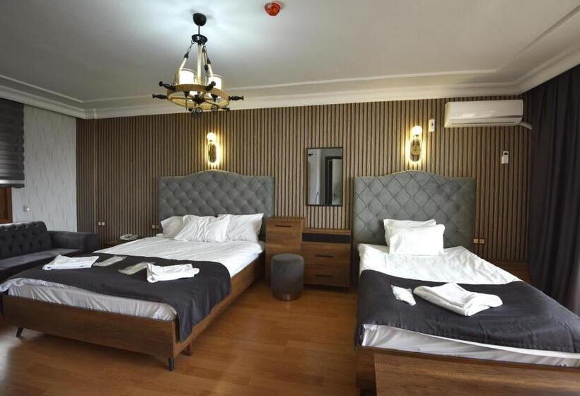 اتاق استاندارد چهار تخته با چشم‌انداز دریا, Cihangir By Aydin Suite