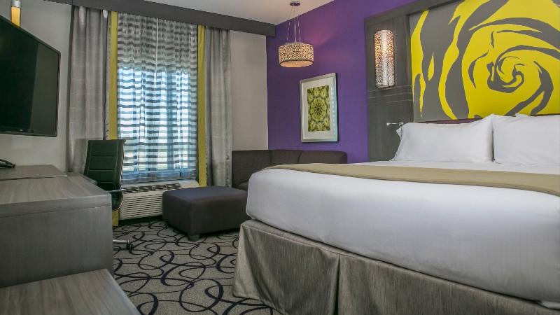 Номер Стандарт Вид на Озеро, Holiday Inn Express & Suites Garland E   Lake Hubbard I30, An Ihg
