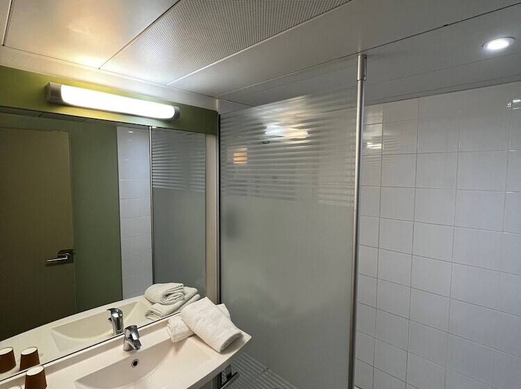 Номер Стандарт, Ibis Budget Marseille Est Porte D Aubagne
