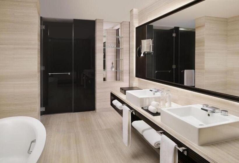 Люкс Повышенной Комфортности, Sheraton Grand Hotel, Dubai