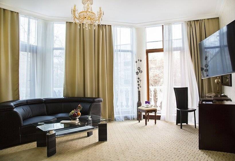 Номер Deluxe с Балконом, The Rooms Boutique