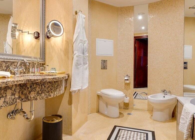 Студия Стандарт, The Rooms Boutique