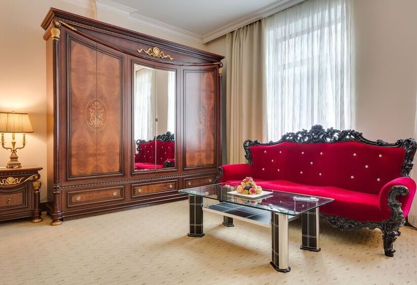 Люкс, The Rooms Boutique