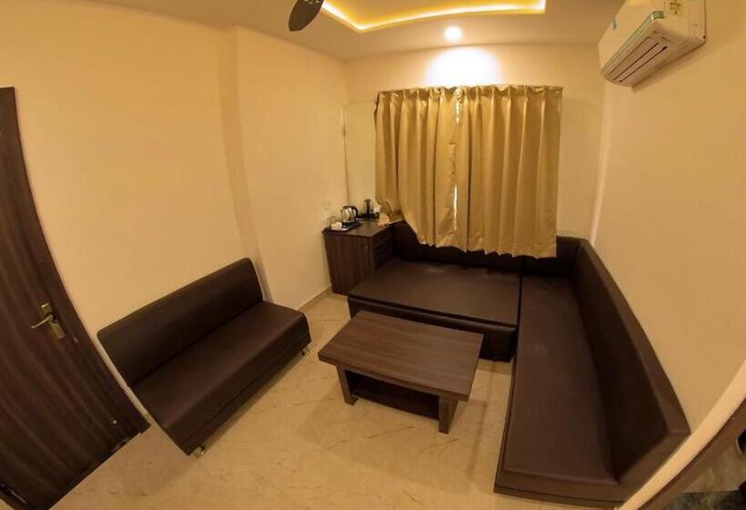 اتاق سوپریور, Nayara
