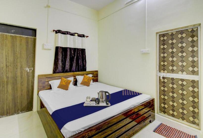 Трехместный Номер Deluxe, Spot On Hotel Ashoka