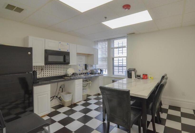 バス共有のスタンダードルーム, Michie House In College Hill