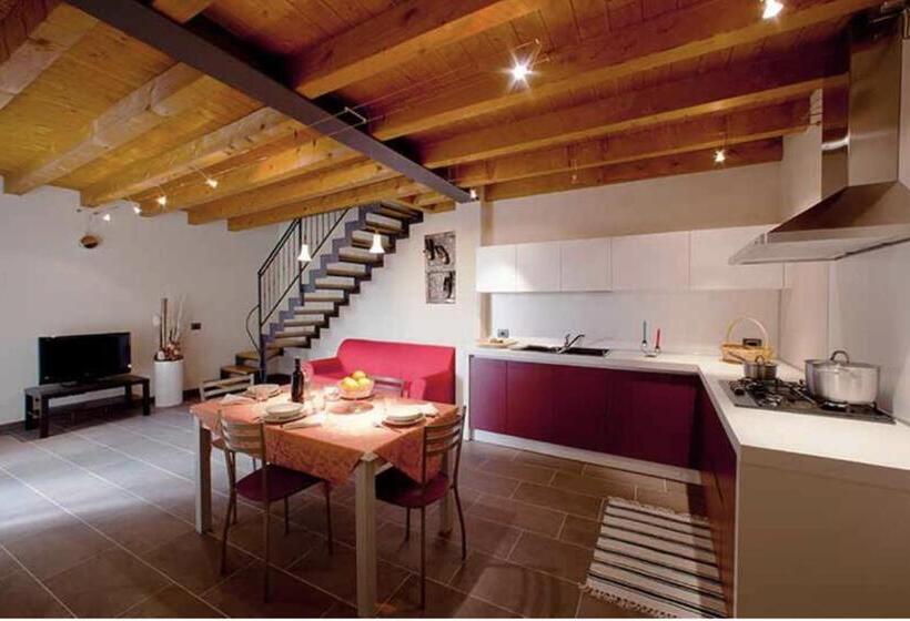 آپارتمان دوبلکس 1 خوابه, La Casa Del Nonno