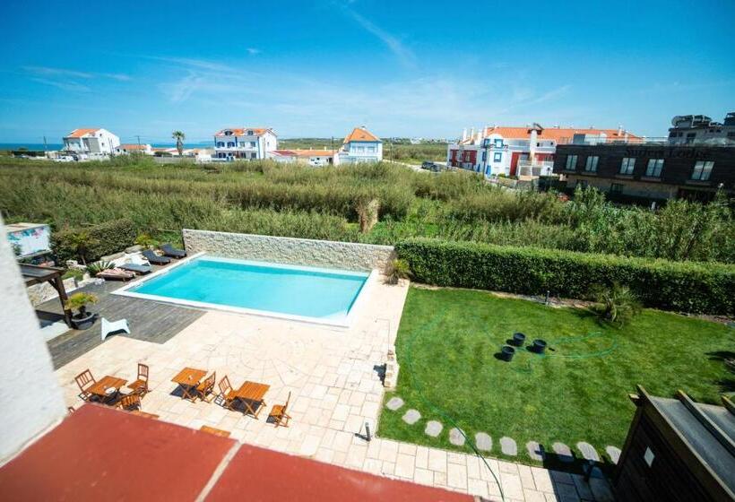 Номер Стандарт Вид на Море с Балконом, Alex Surf Hostel