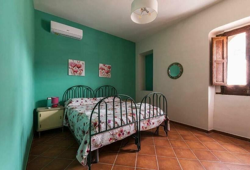 标准间, Borgo San Lorenzello
