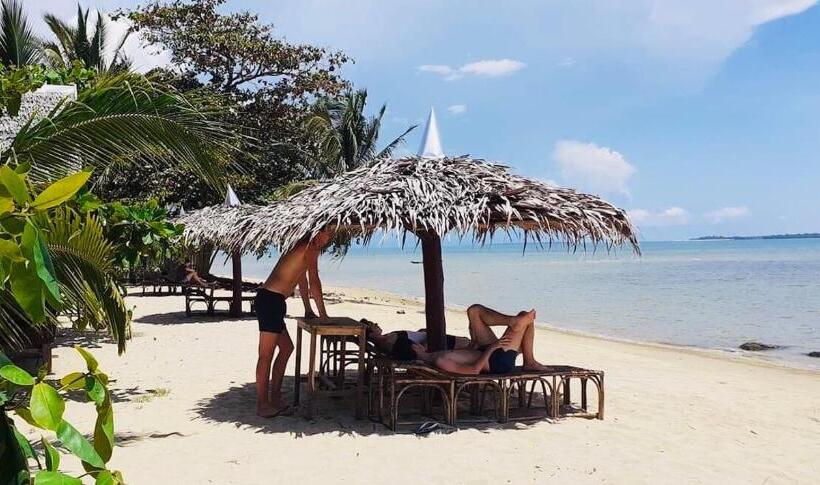 디럭스 테라스 룸 바다 전망, Mecaja Beach House