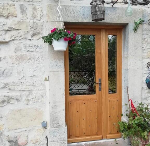 Номер Deluxe, Un Nid Entre Vignes Et Pierres Pic St Loup