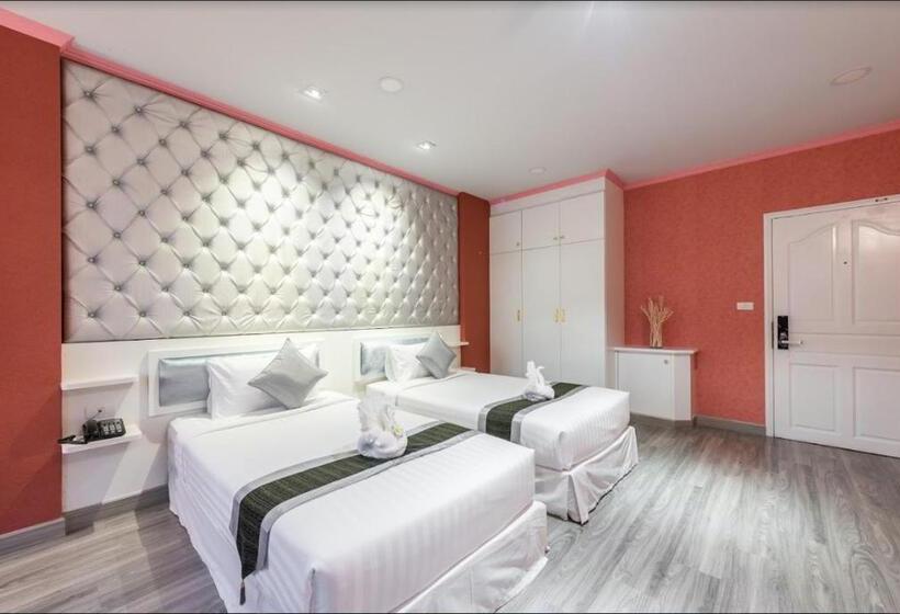 Полулюкс Одноместный с Террасой, Patra Luxury Hotel Suvarnabhumi