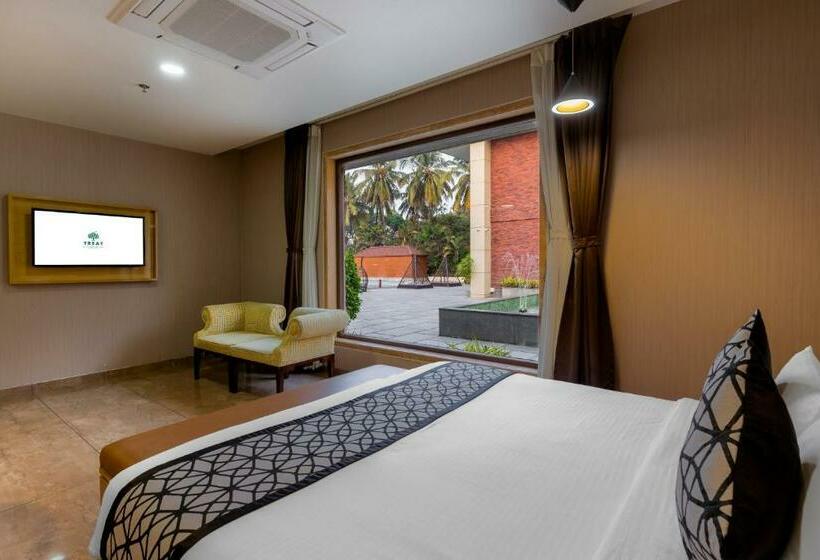 Номер Стандарт Вид на Бассейн, Treat Beach Resort