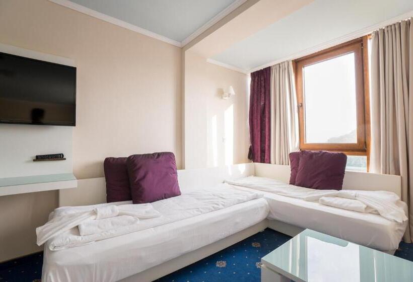 Номер Стандарт с Балконом, Perla Royal Hotel   All Inclusive