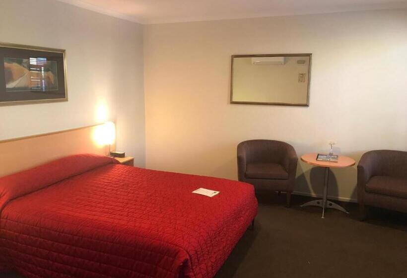 스탠다드 스튜디오, Harbour City Motor Inn & Conference