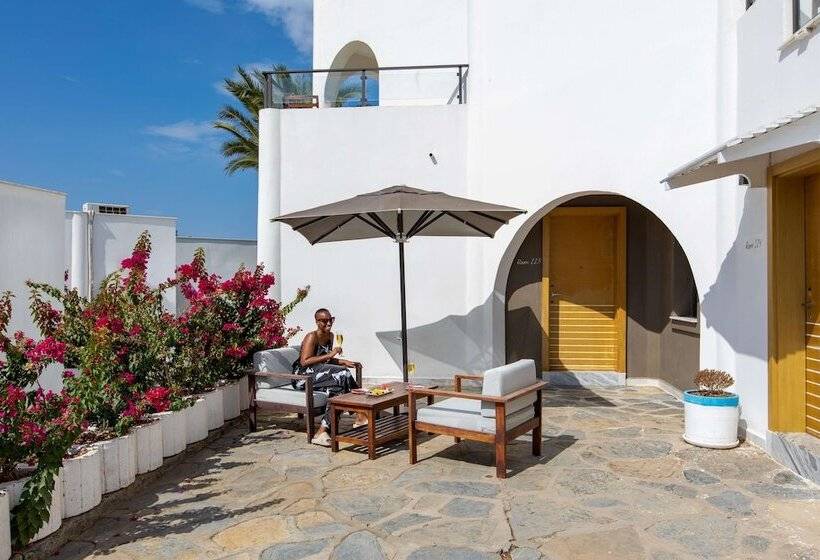 Номер Стандарт Вид на Сад, Senses Hotel   Adults Only