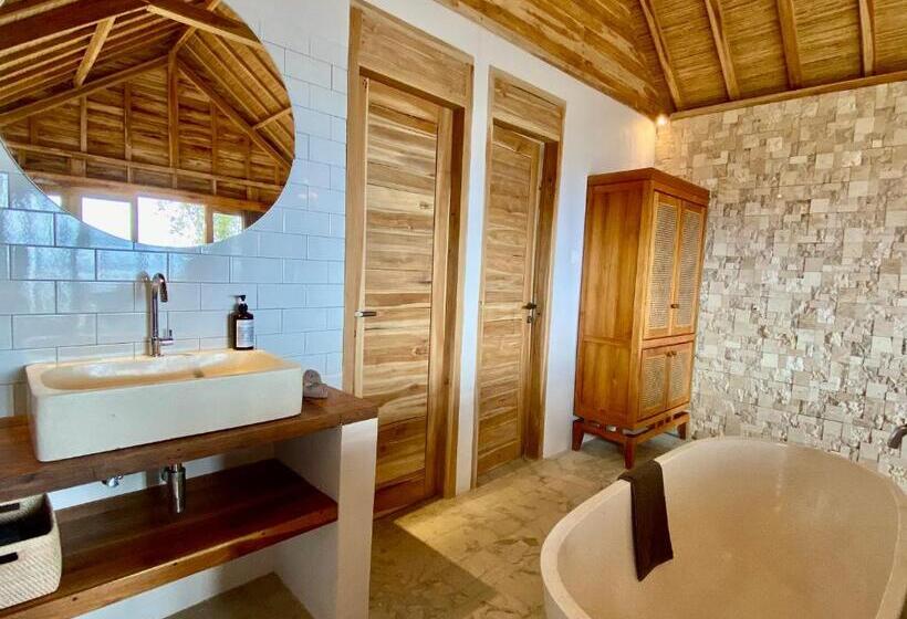Номер Deluxe, Kertasari Lodge