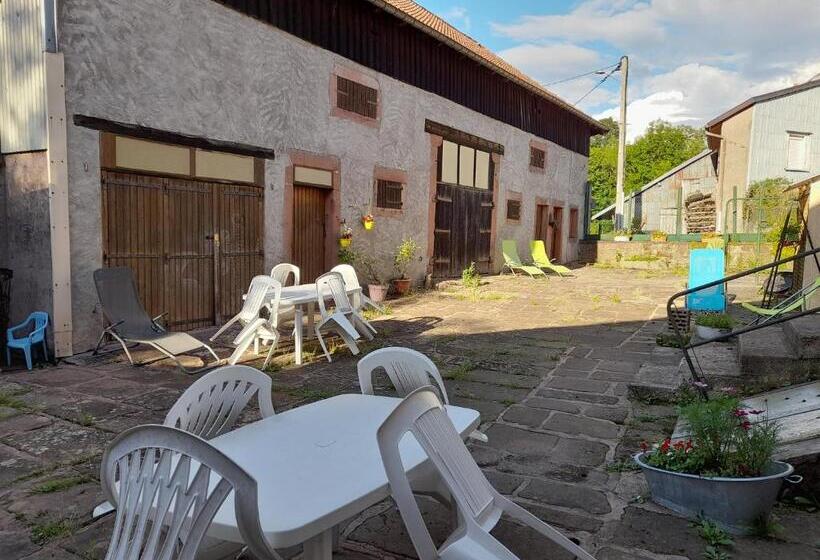 Дом 4 Спальни, La Maison Du Vannier