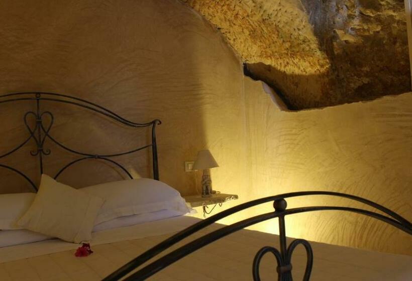 Номер Стандарт, B&b Lo Gnomo