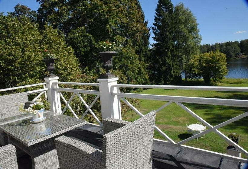 Номер Стандарт Вид на Озеро, Brunnbäcks Herrgård