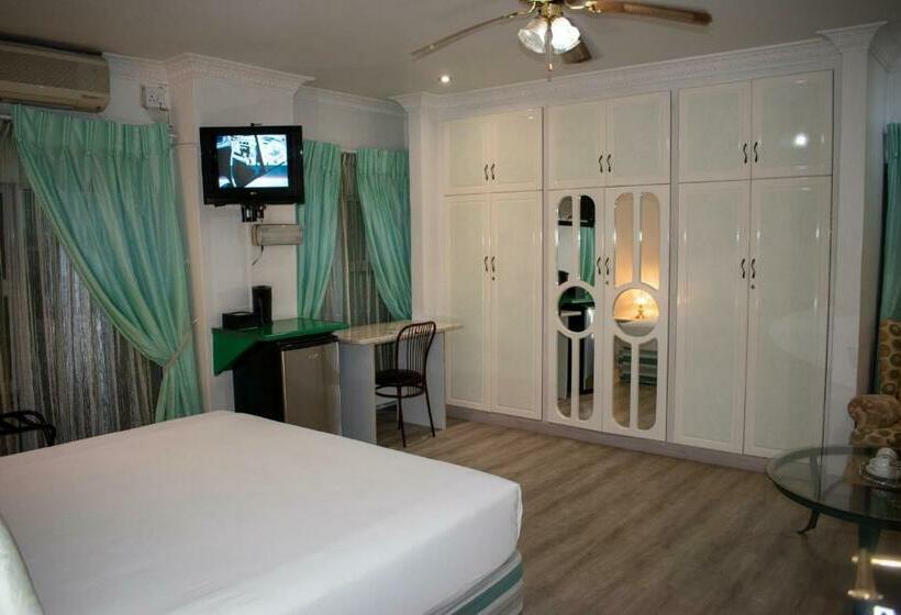 إستوديو قياسى سرير كينج, Lenasia Guest Lodge