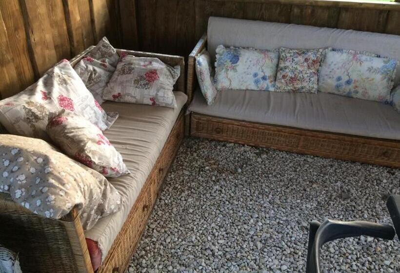Апартаменты 1 Спальня, Villa Aromatique