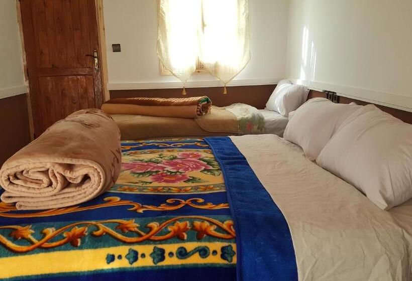 Трехместный Номер Стандарт с Балконом, Auberge La Belle Vue Dades