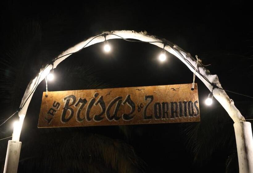 발코니가 있는 4인용 스탠다드 룸, Hospedaje Las Brisas De Zorritos