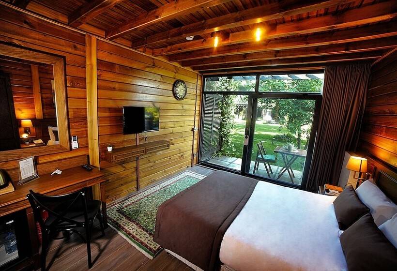 豪华洋房, Triada Hotel Buyukada