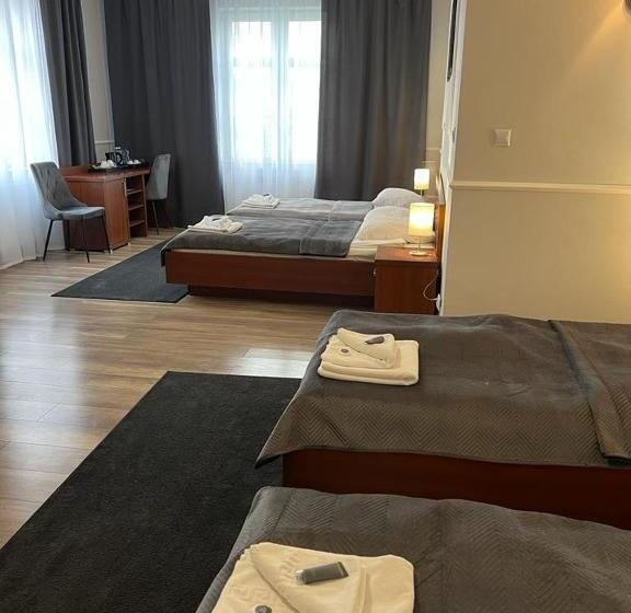 スーペリアの４人部屋, Nad Starą Nidą
